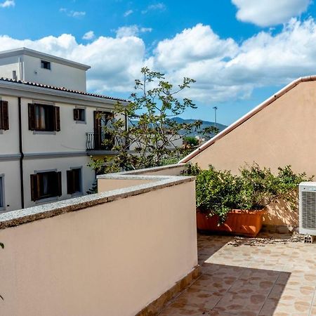Sa Domu Downtown - Pms Casevacanze Olbia Exteriör bild